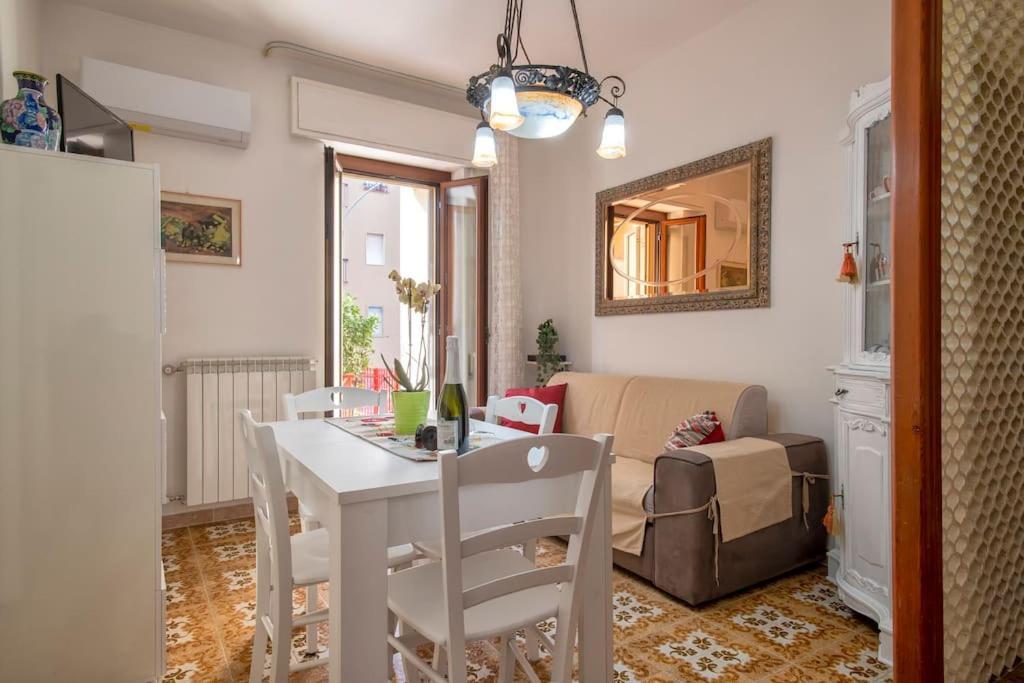 Casa Vacanze 100 Metri Dal Mare อาลเกโร ภายนอก รูปภาพ